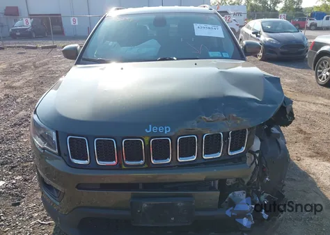 2020 Jeep Compass Latitude 4X4 from USA, damaged, VIN 3C4NJDBB3LT117555